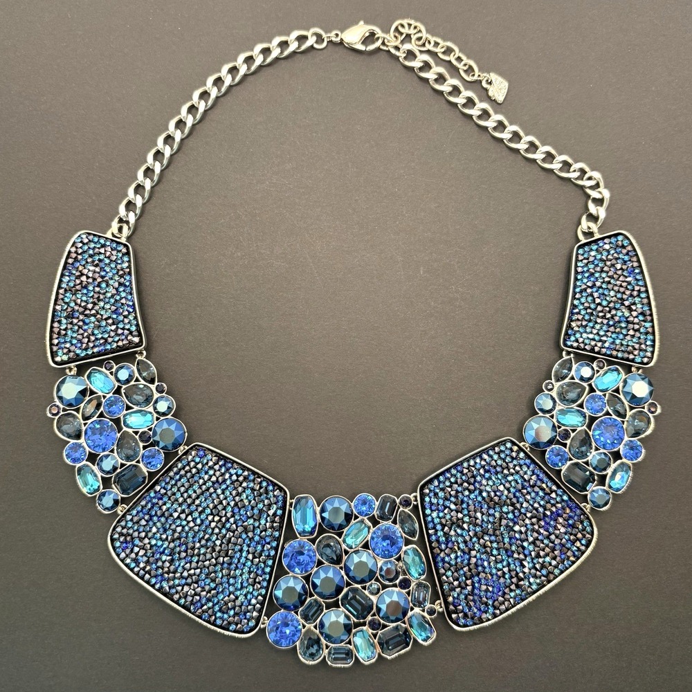 Swarovski  Blue Crystal "Amazing" All Around Collar Bib Necklace Silver Tone Box